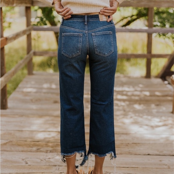 We The Free Maggie Mid-Rise Straight-Leg Raw Hem Jeans in Dark Wash - Picture 6 of 10